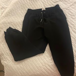 Aritzia polyester black pants size small